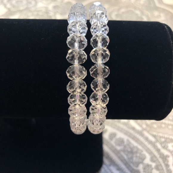 ⬇️ 🌴5 for $20🌴 2 clear beaded bracelets - Picture 4 of 6